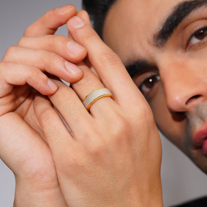 Aanura Brushed Band Men’s  Ring