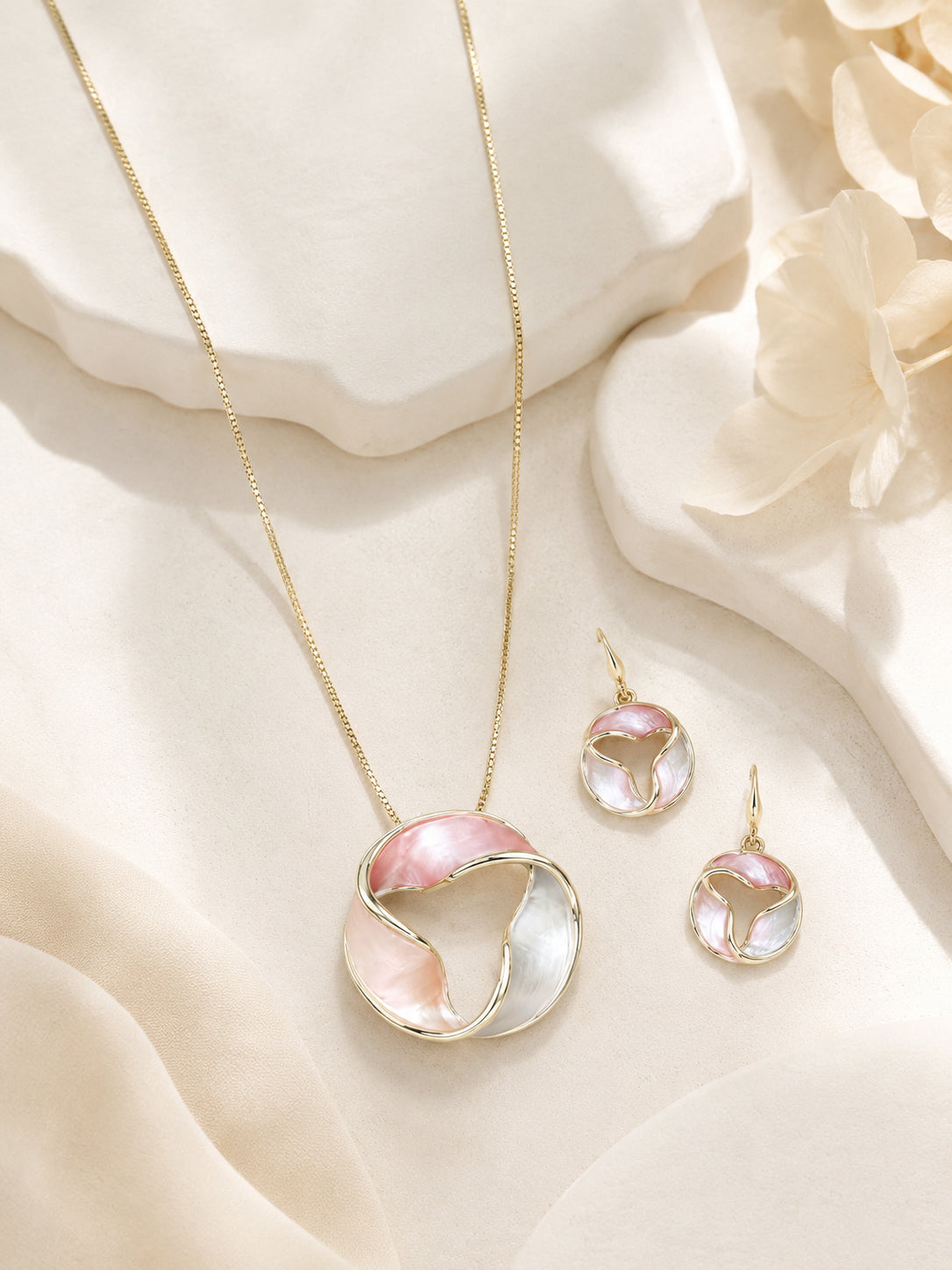 Aanura Tri-Color Swirl Round Necklace & Earrings