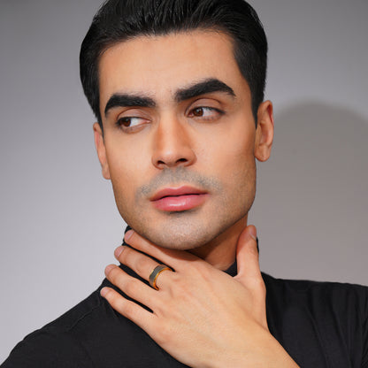 Aanura Brushed Band Men’s  Ring