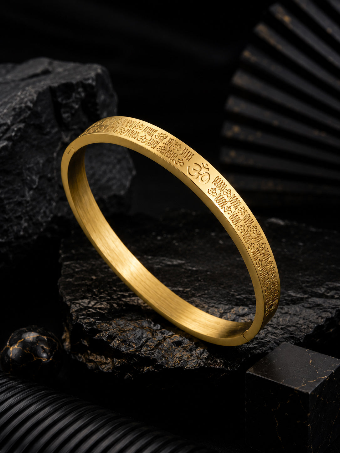 18K Gold Om Engraved Anti-Tarnish Waterproof Kada