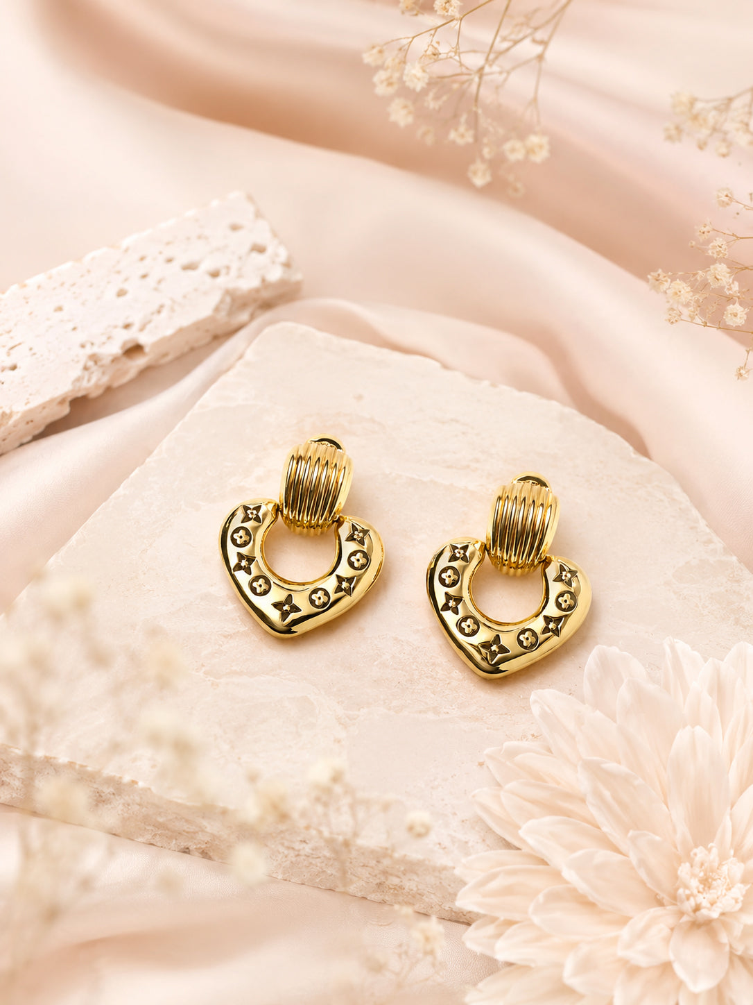 18K Gold Plated Heart Hoop Anti-Tarnish Waterproof Earrings