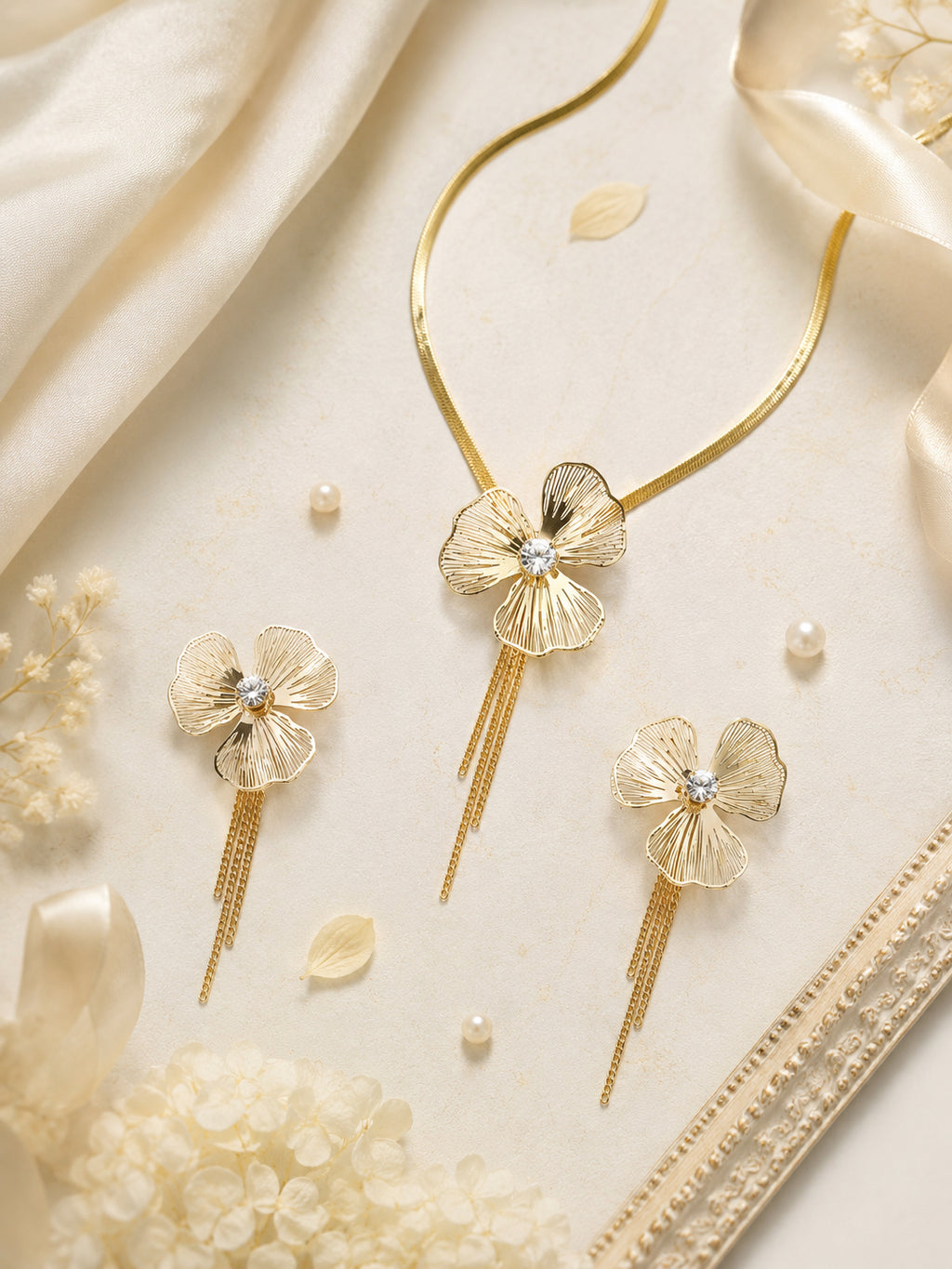 Aanura Orchid Bloom Necklace & Earrings Set