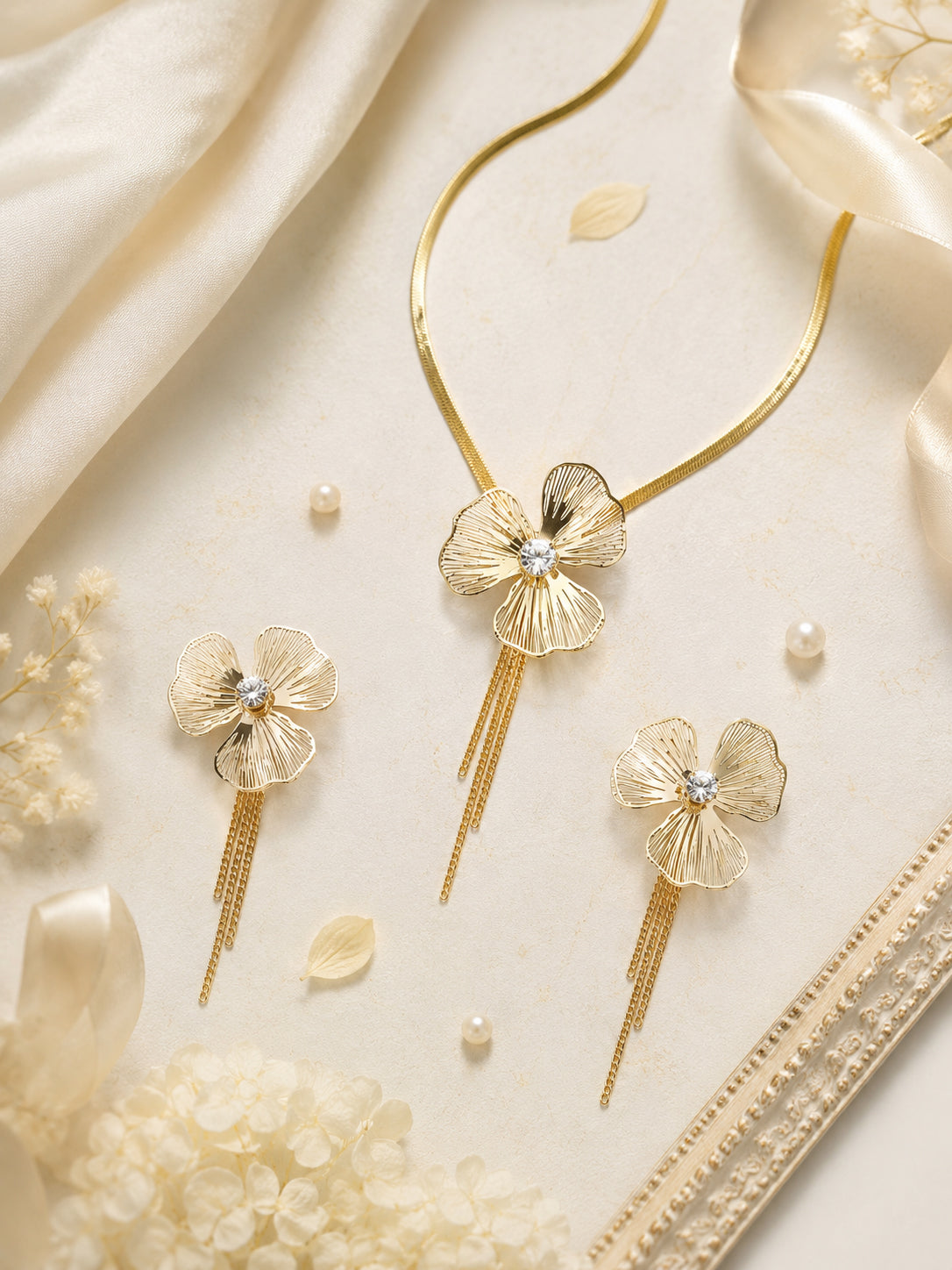 Aanura Orchid Bloom Necklace & Earrings Set