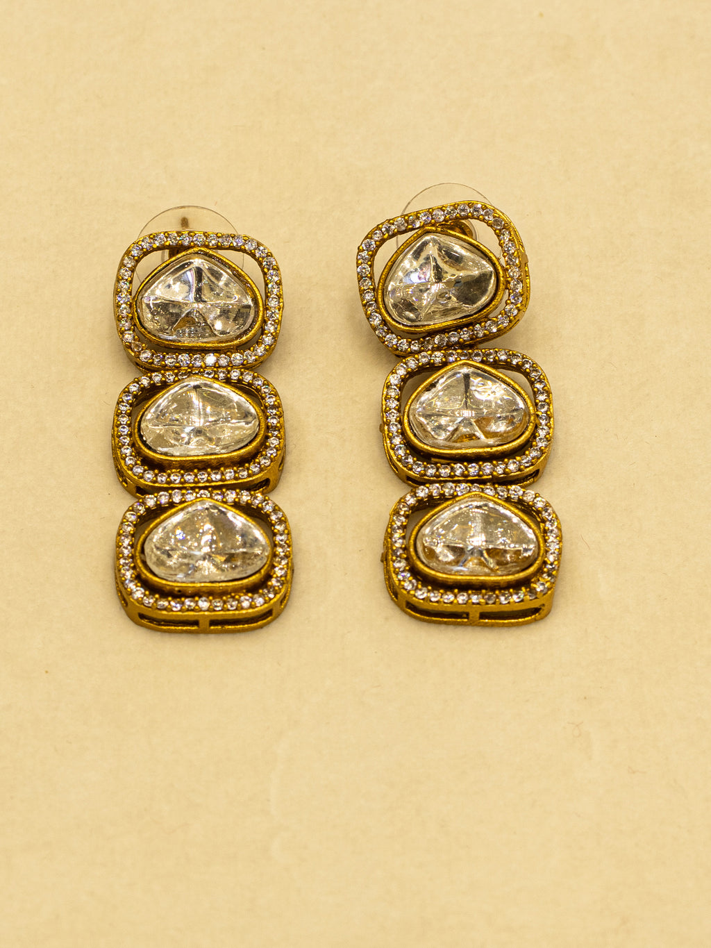 Aanura Kundan Necklace with Pink Stone Heritage Pendant