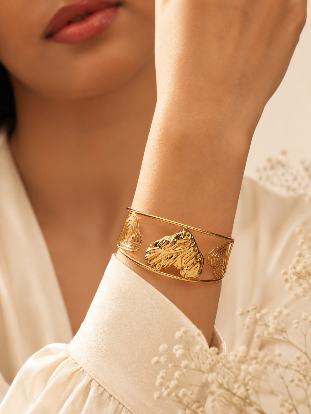 Aanura Sculpted Leaf Open Cuff Bracelet