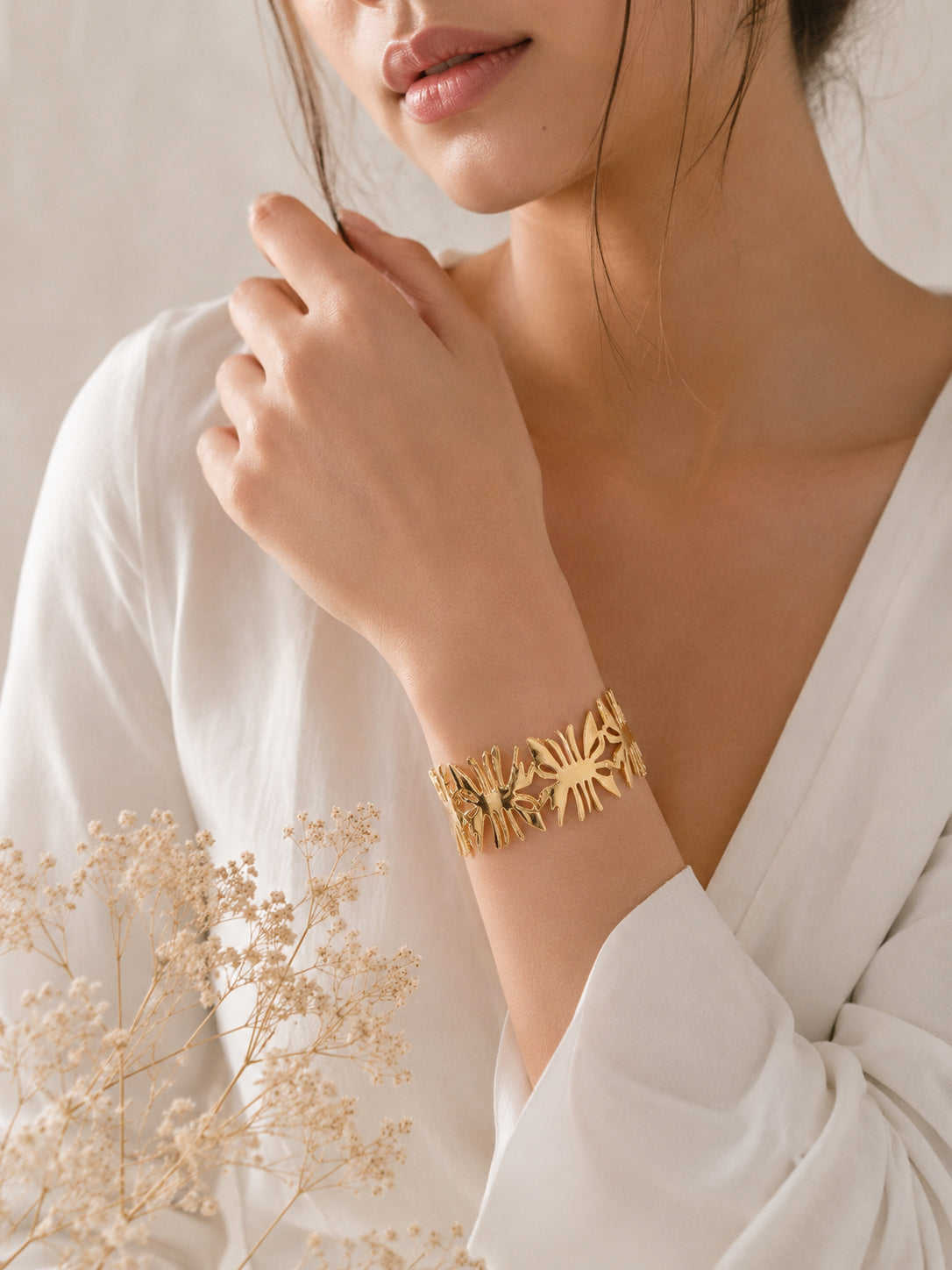 Aanura Tropical Gold Leaf Cut-Out Bracelet