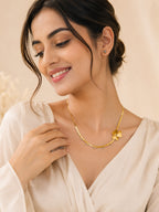 Aanura Golden Clover Necklace & Earrings Set