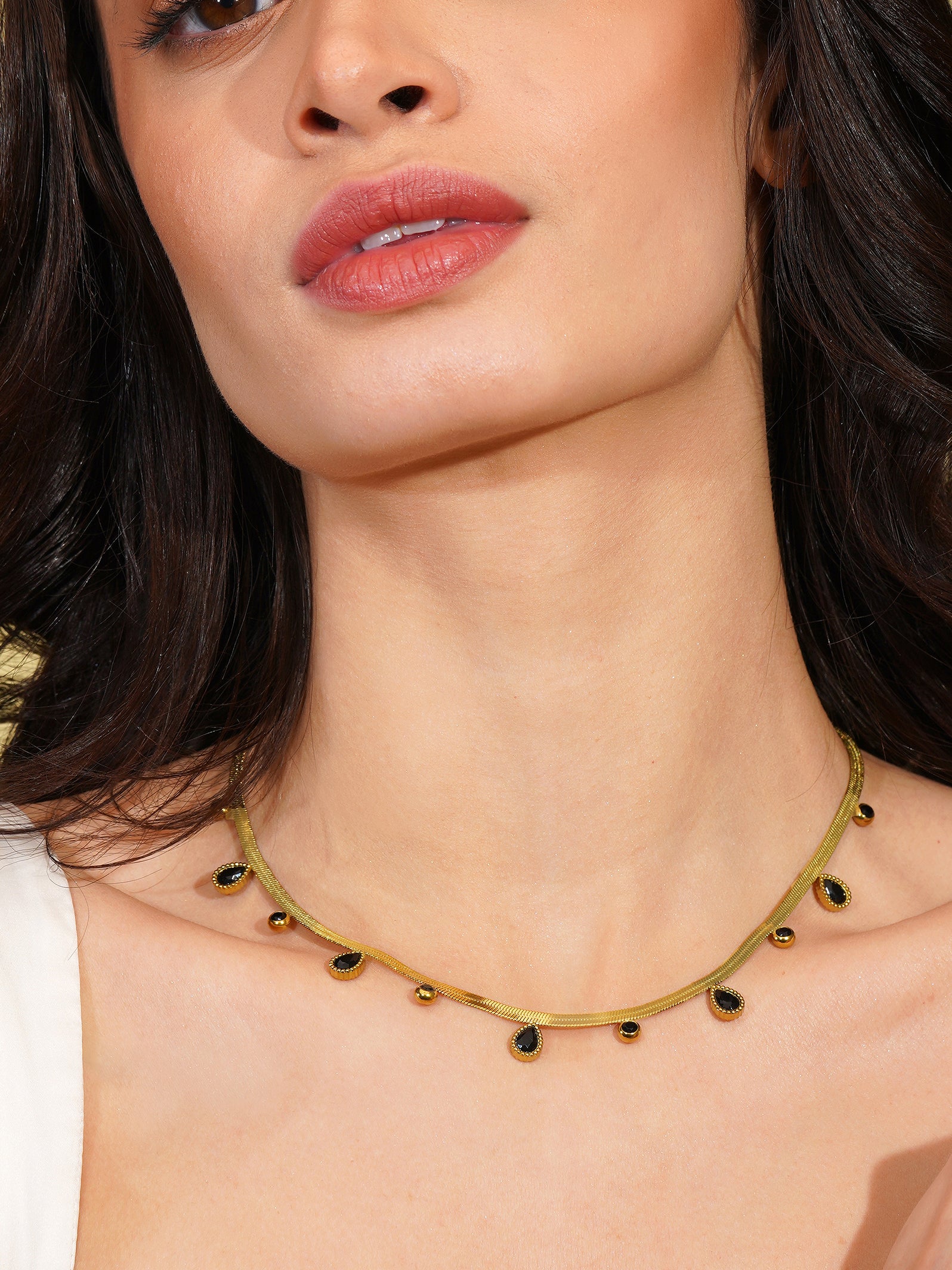 Aanura Drop Accent Minimal Necklace