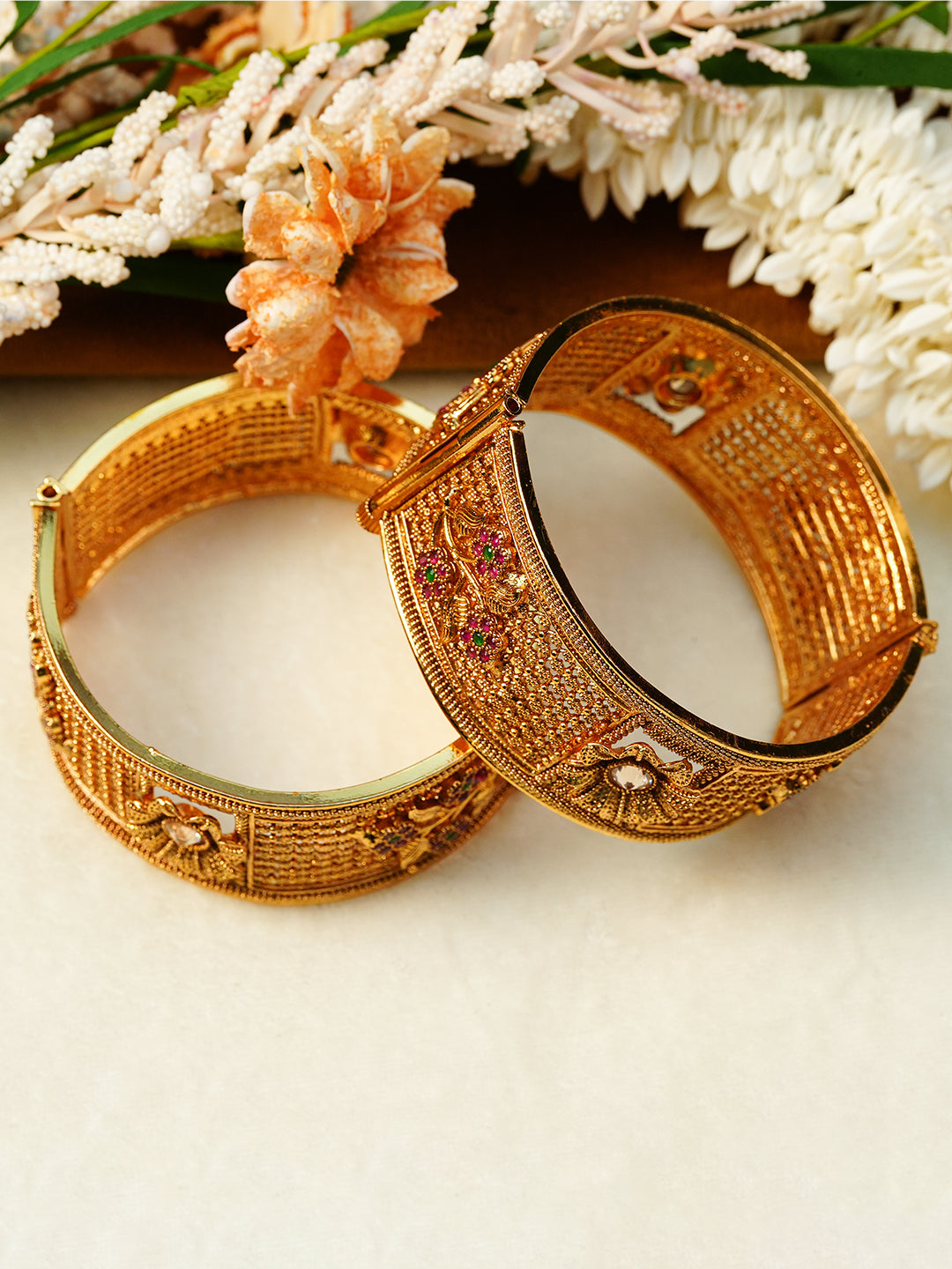 Aanura Gold Plated Heritage Stonework Bangle