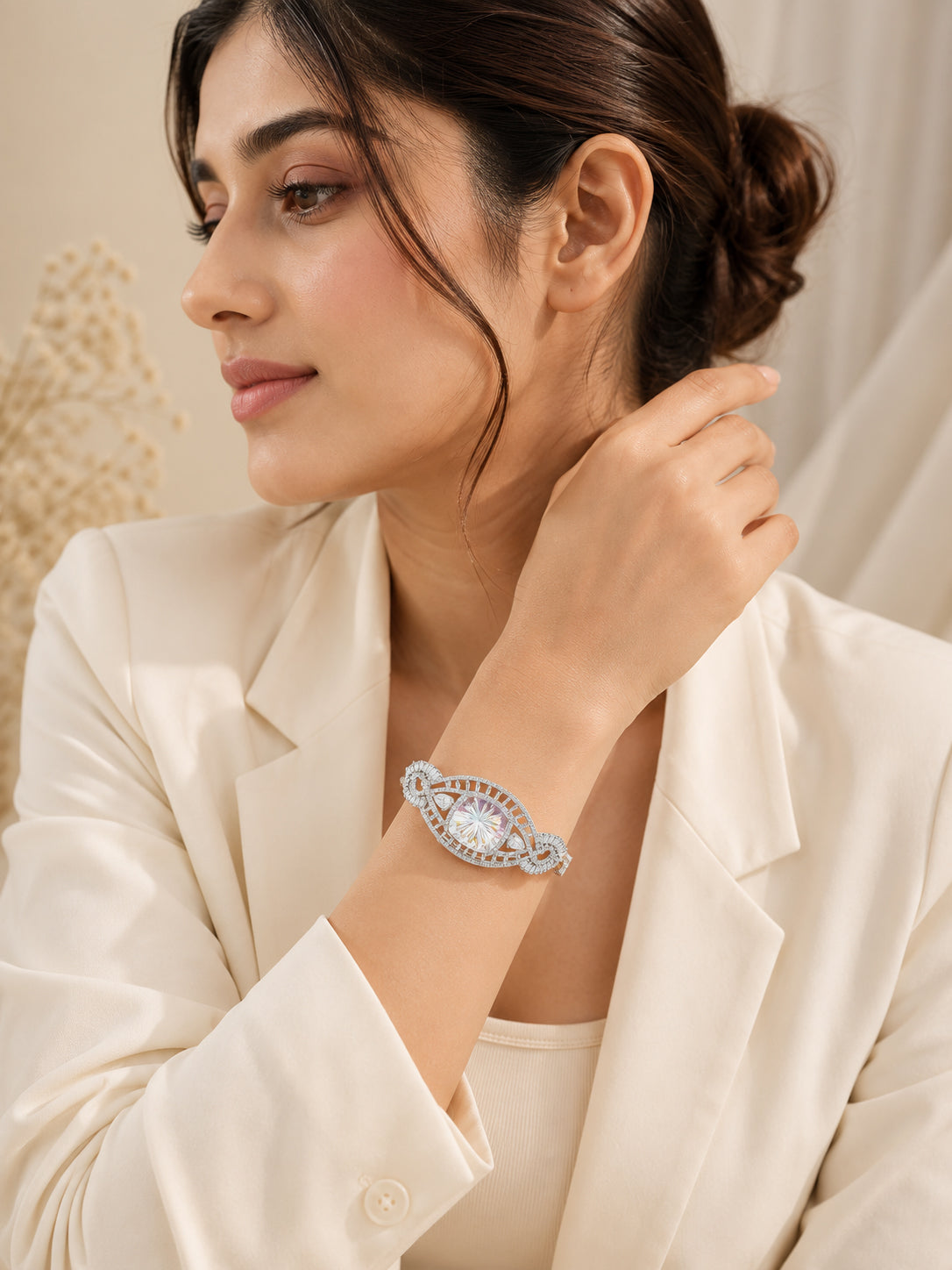 Aanura Emerald Royale Gold Bracelet