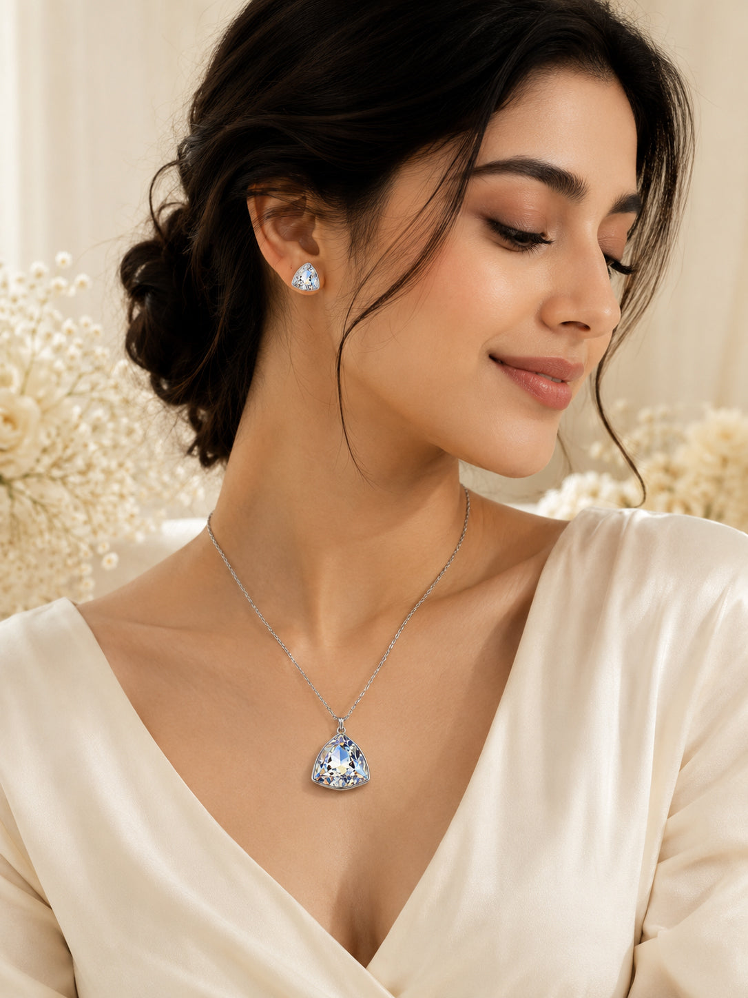 Aanura Green Crystal Necklace & Earrings Set