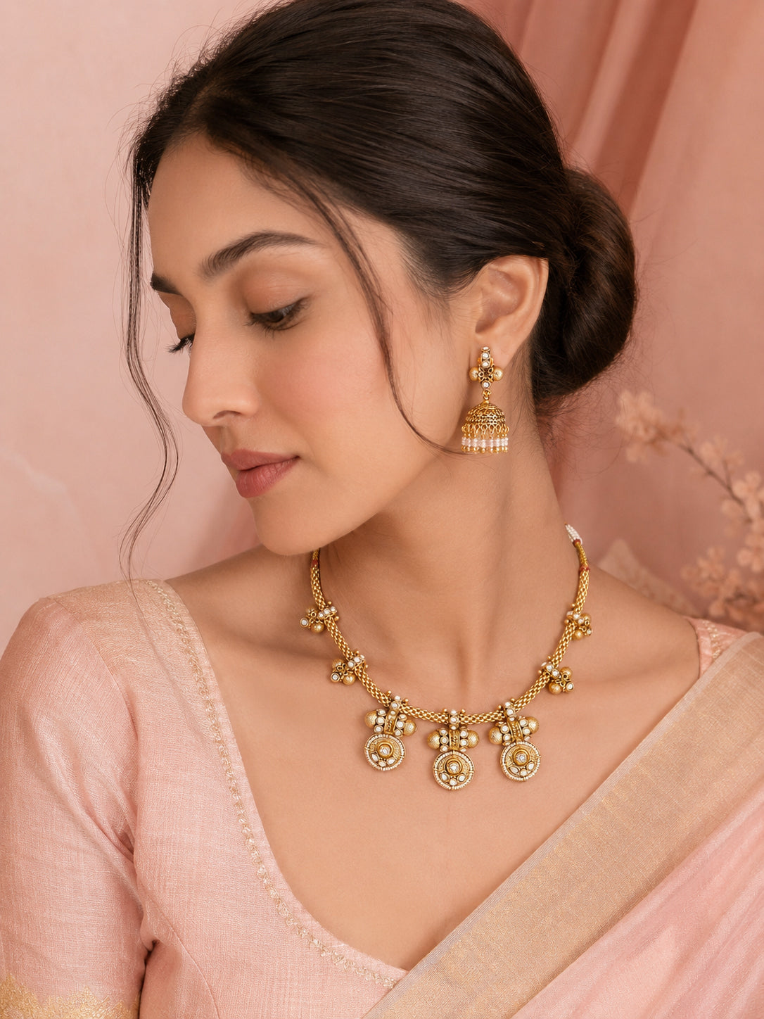 Aanura Traditional Necklace & Earring Set
