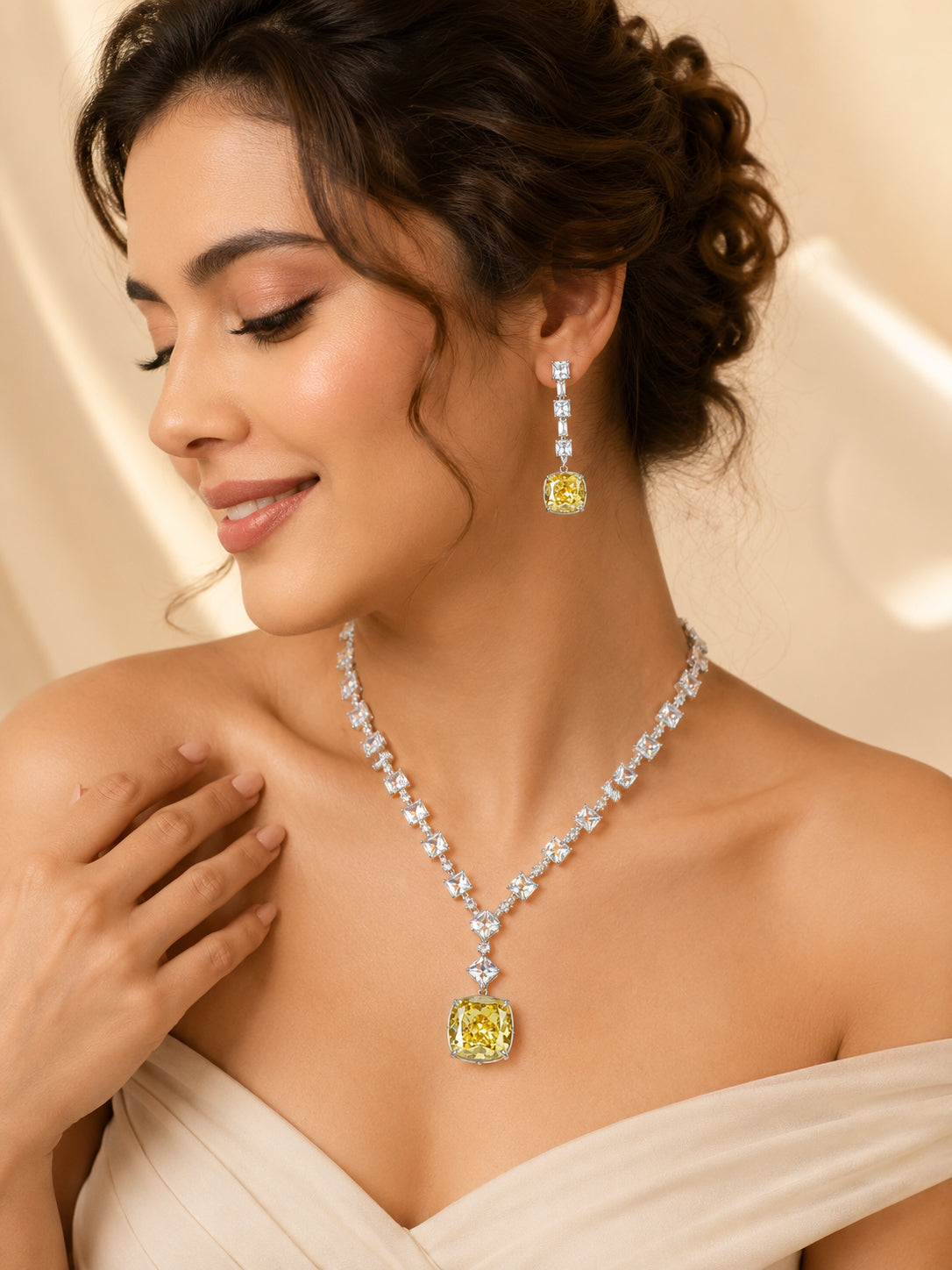 Aanura Royal Canary Yellow Diamond Necklace Set