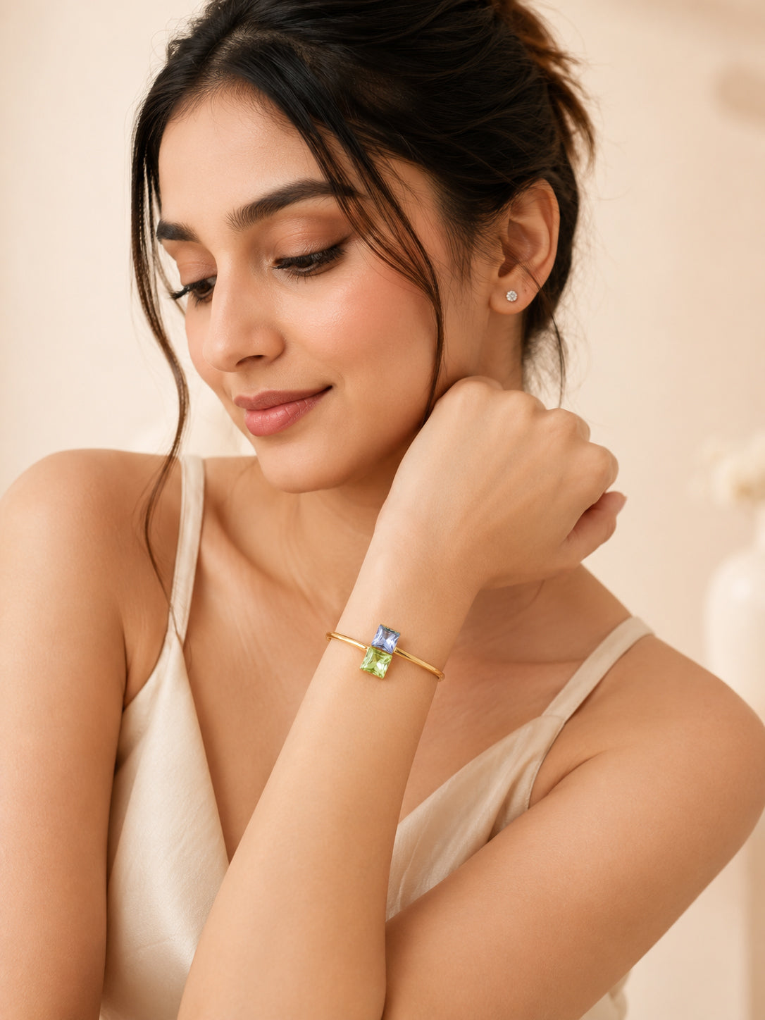Aanura Twin RadiaLJe Gold Bracelet