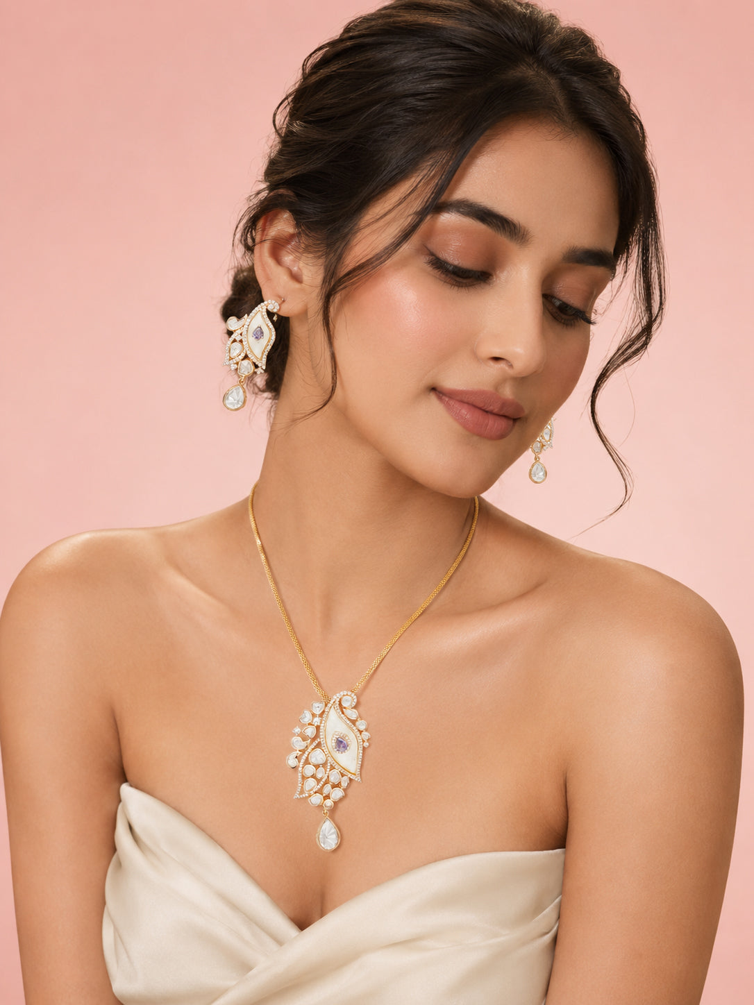 Aanura White Leaf Pendant Necklace & Earrings