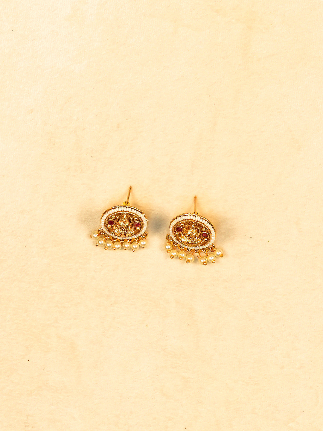 Aanura Traditional Necklace Set in Gold-Plated Finish