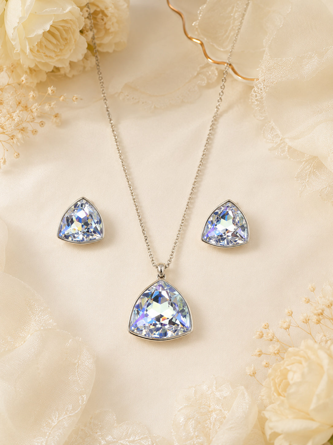 Aanura Green Crystal Necklace & Earrings Set