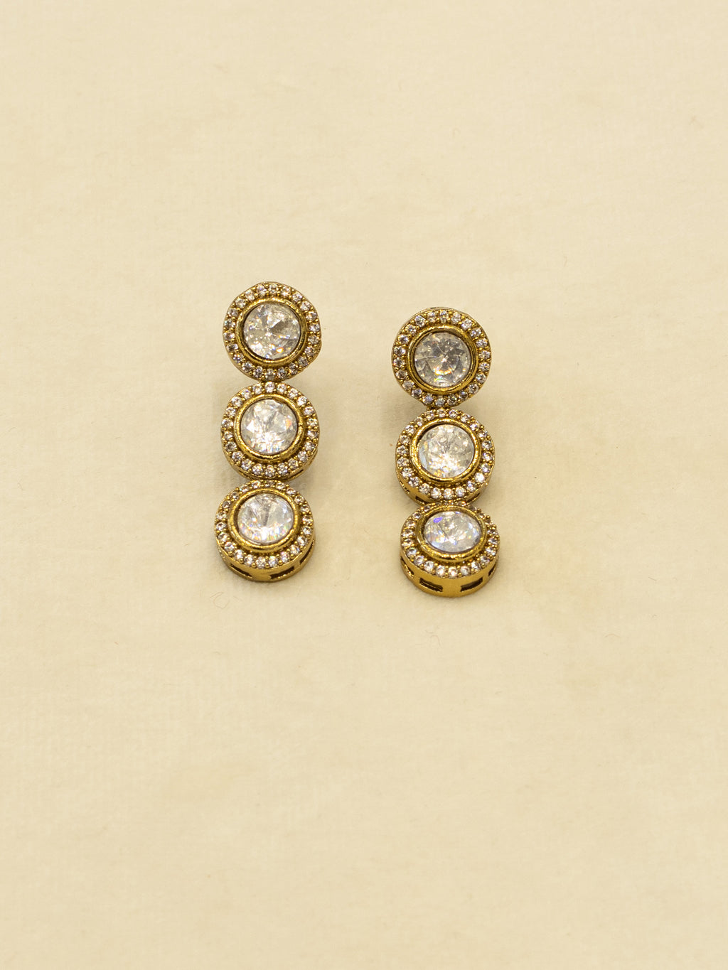 Aanura Double Layer Round Kundan Necklace Set