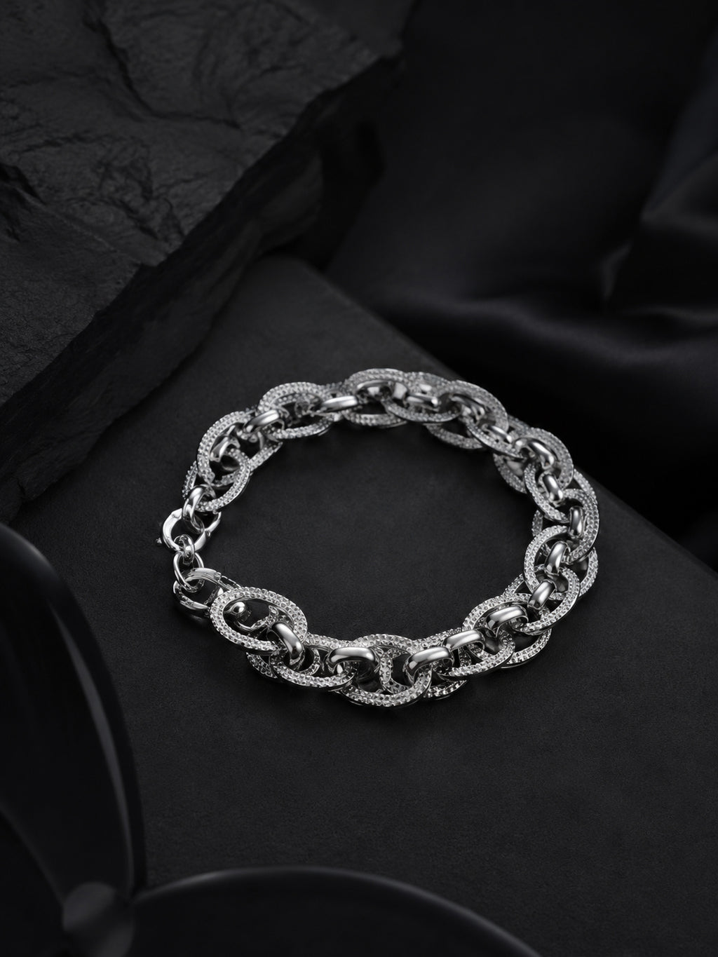 Rhodium Plating Anti Tarnish Waterproof Oval Bracelet