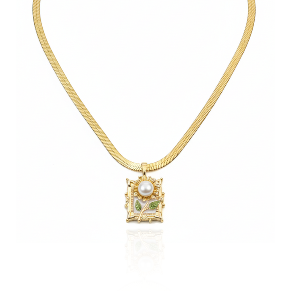 Aanura Gold Solitaire Necklace