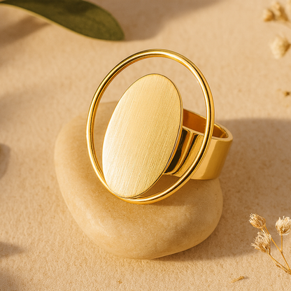 Aanura Bold Oval Circle Ring – Gold Statement