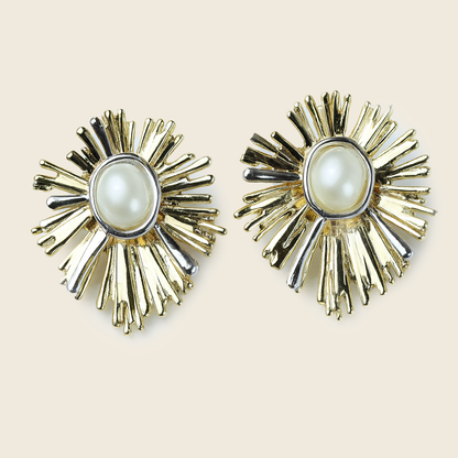 Aanura Radiant Sunburst Pearl Earrings