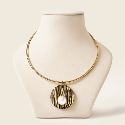 Aurelia Gold Choker with Pearl & Pendant