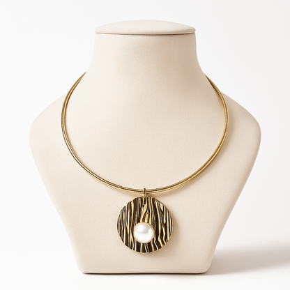 Aurelia Gold Choker with Pearl & Pendant