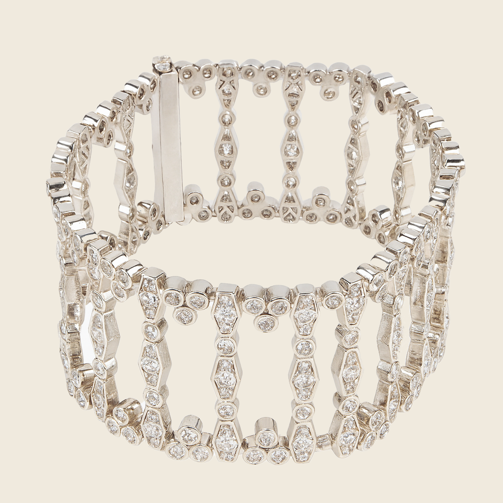Aanura Radiant Links Bracelet