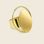 Aanura Bold Oval Circle Ring – Gold Statement