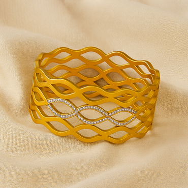 Aanura Golden Lattice Crystal Wave Bracelet