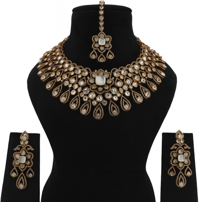 Aanura Bridal Emerald Kundan Necklace with Tikka Set