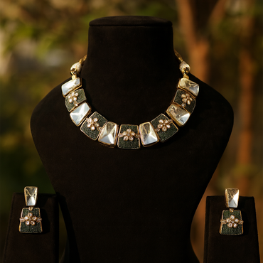 Aanura Bold Kundan Block Necklace Set with Earrings
