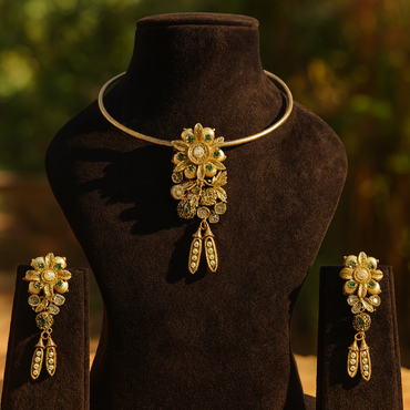 Aanura Antique Floral Pendant Necklace with Pearls