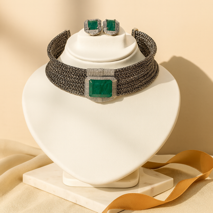 Aanura Emerald Choker Necklace Set