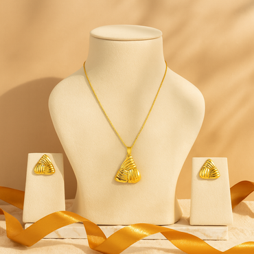 Aanura Golden Shell Statement Necklace & Earrings