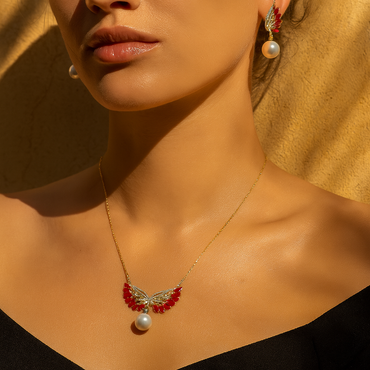 Aanura Wing Pearl Necklace & Earrings Set