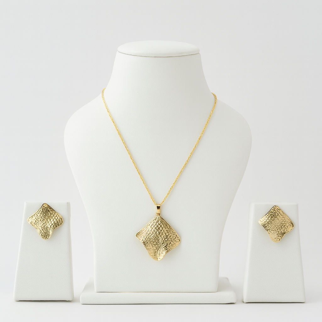 Aanura Golden Textured Wave Necklace & Earrings Set