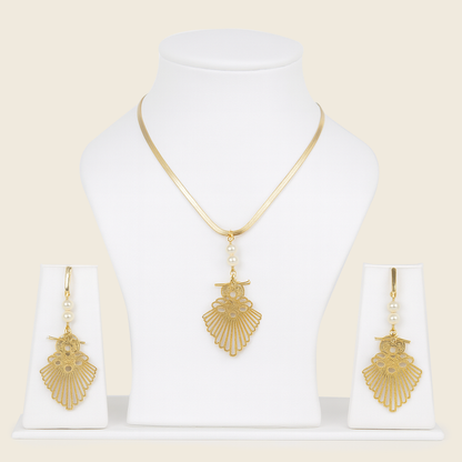 Aanura Golden Fan Pearl Necklace & Earrings Set