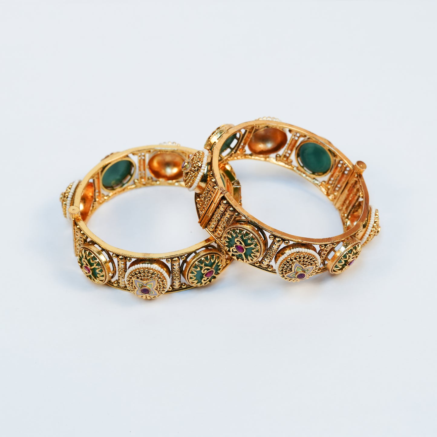 Aanura Gold Plated Antique Motif Stone Bangle