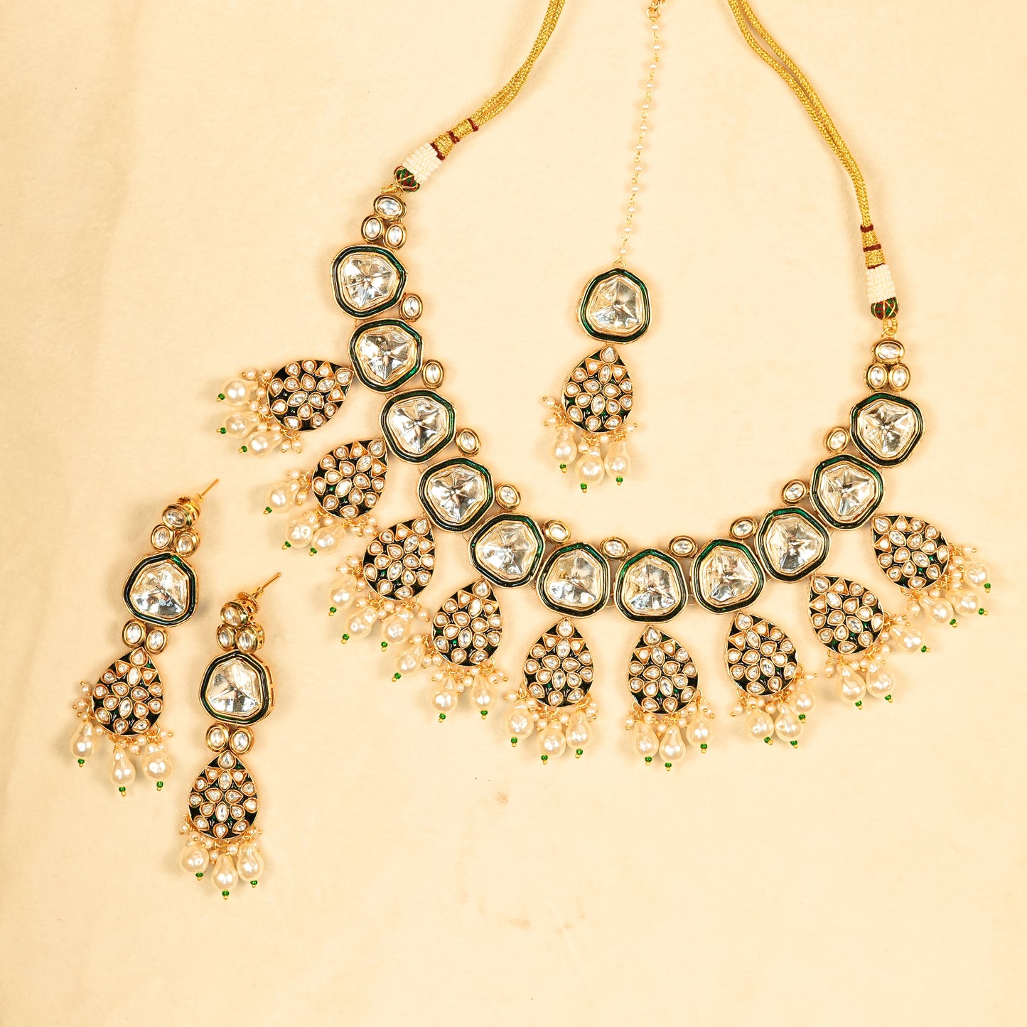 Aanura Gold Traditional Necklace Set With Earrings