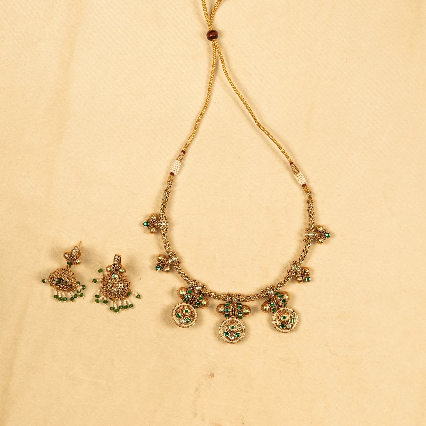Aanura Traditional Necklace & Earring Set