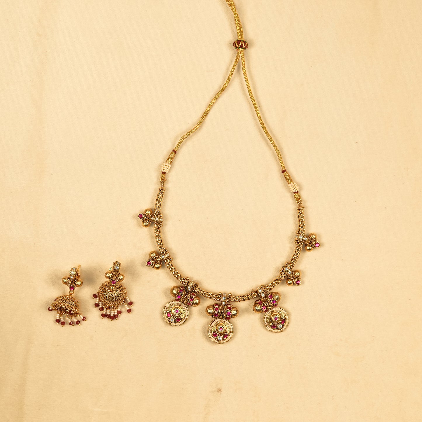 Aanura Traditional Necklace & Earring Set