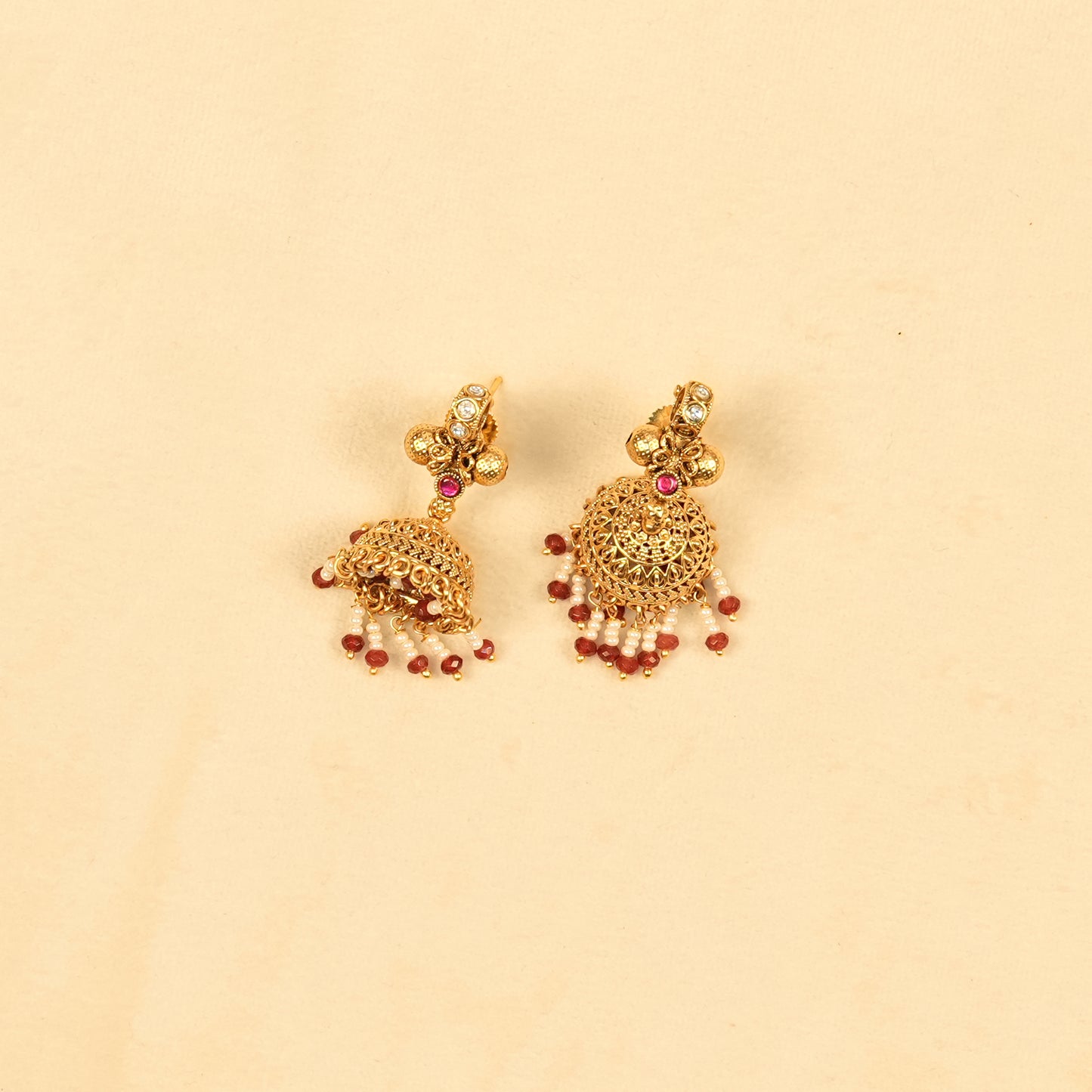 Aanura Traditional Necklace & Earring Set