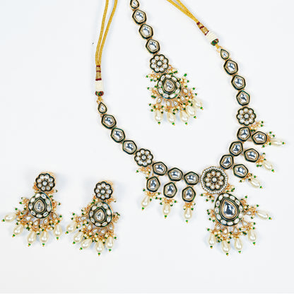 Aanura Gold Plated Traditional Necklace Set
