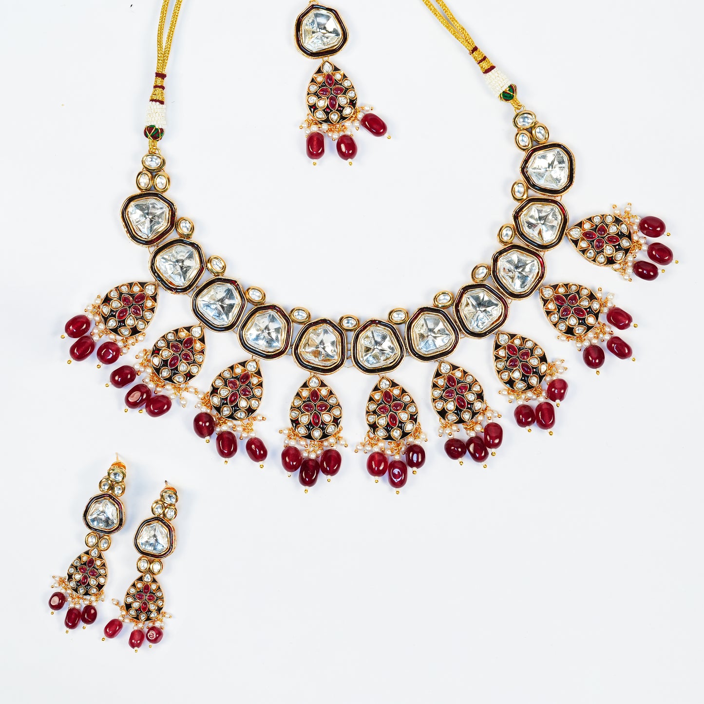 Aanura Gold Traditional Necklace Set With Earrings
