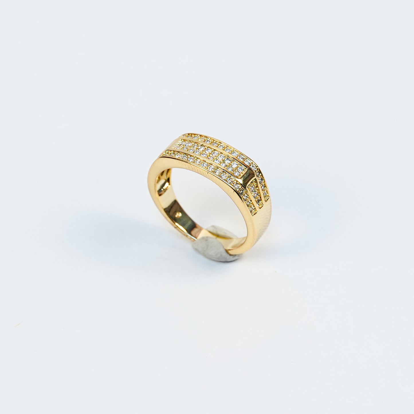 Aanura Pavé Ridge Men’s Ring