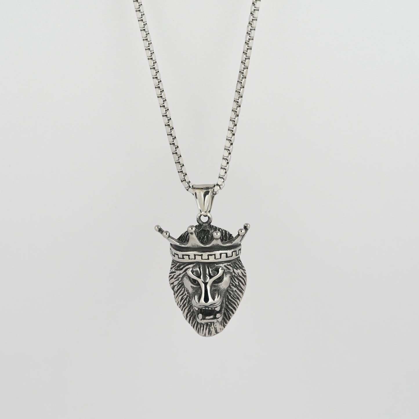 Aanura Silver Crowned Lion Chain For Men