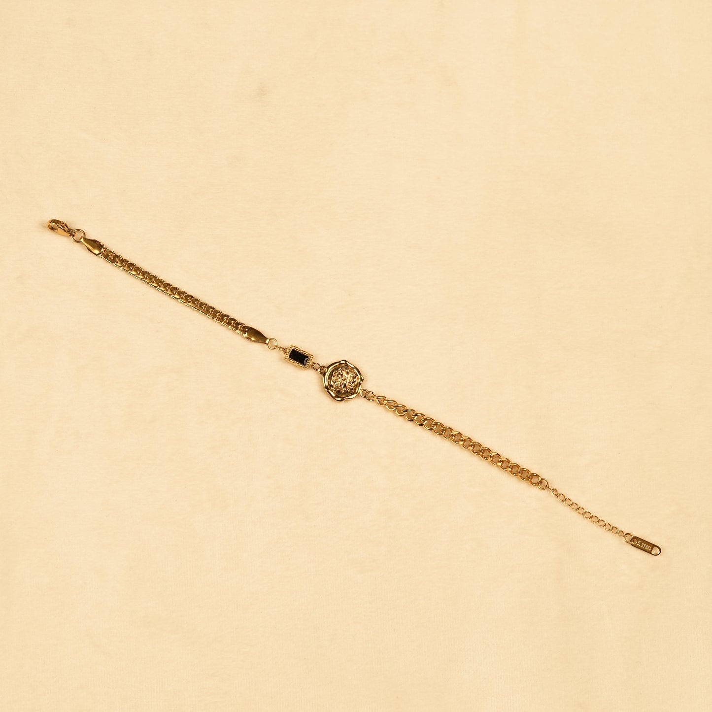 Aanura Half-Link Adjustable Gold Bracelet