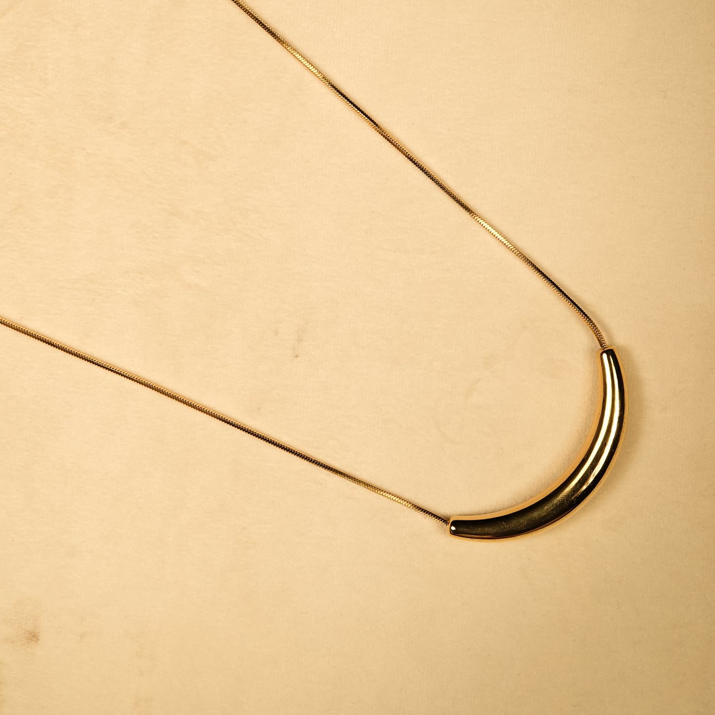 Aanura Curved Bar Statement Necklace